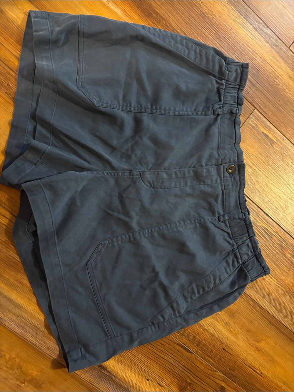 Eddie Bauer XL shorts